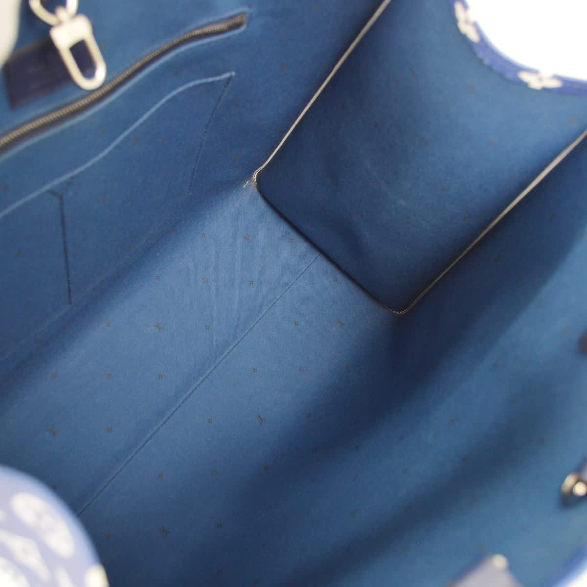 StrapStory - Tote Bag 3410