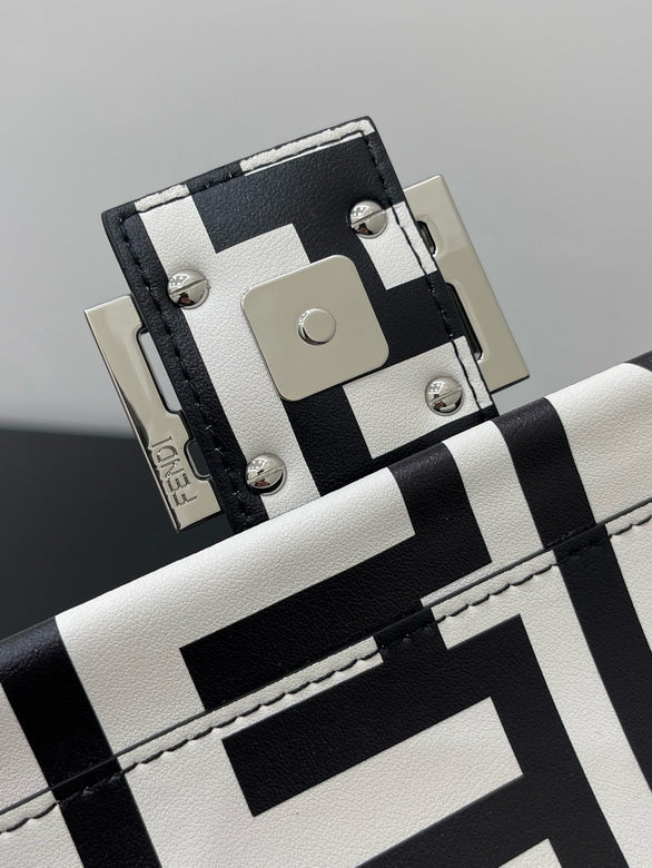 FDNI-Bags - Strap Story - 695