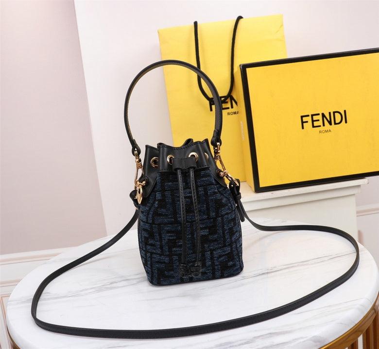 FDNI-Bags - Strap Story - 580