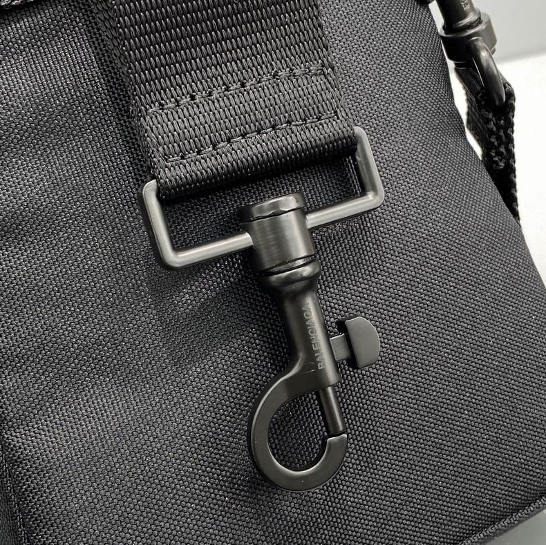 BLGA-Bags - Strap Story - 013