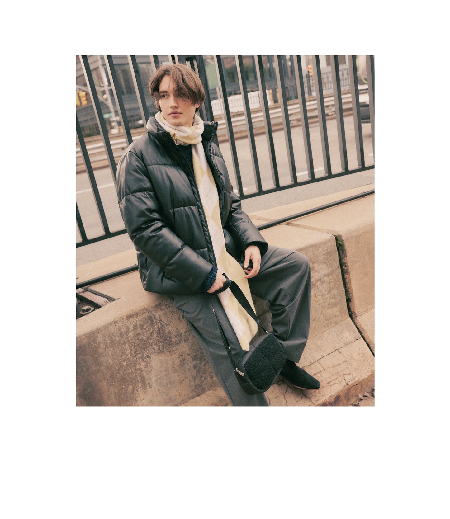 StrapStory - Crossbody 2085