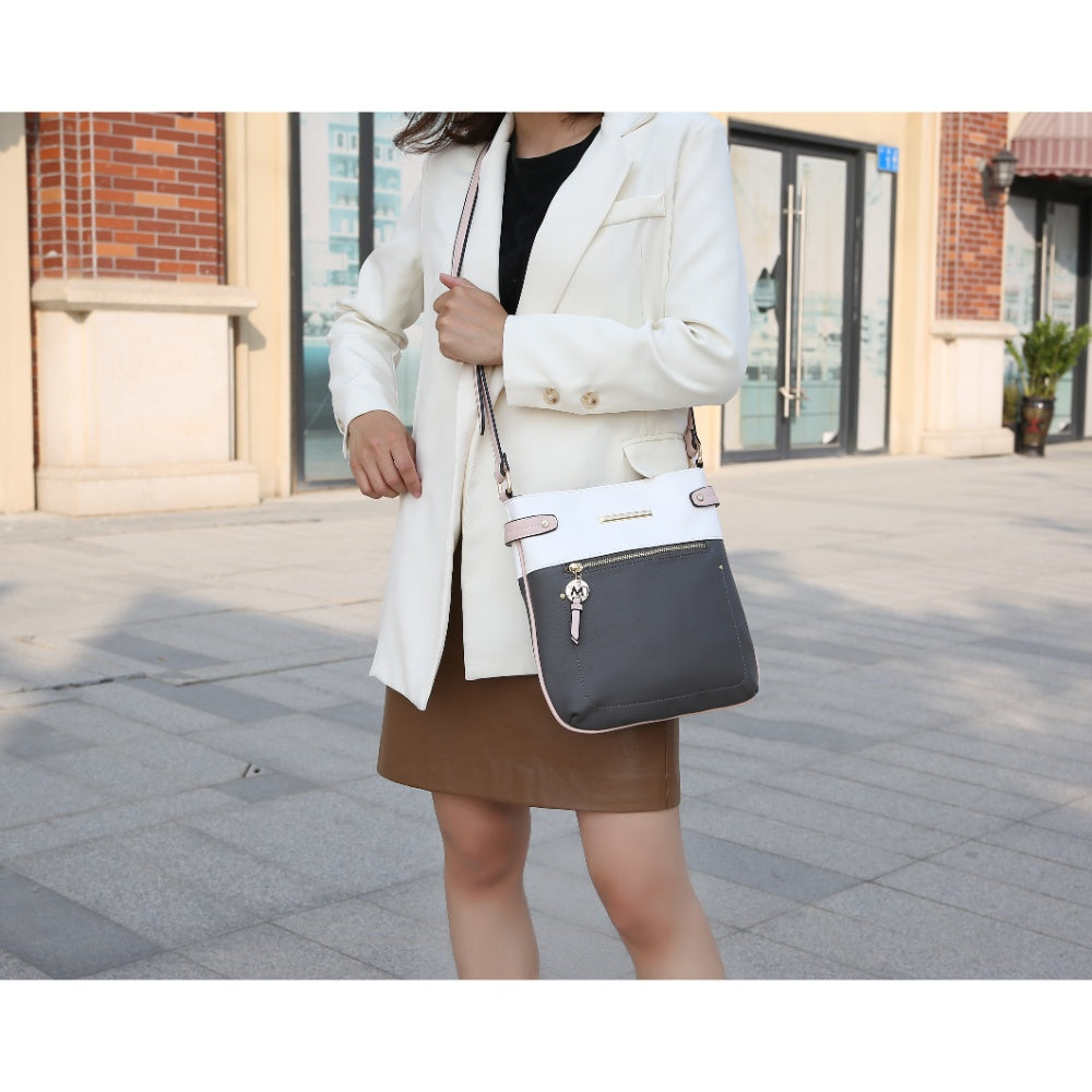 StrapStory - Crossbody 620