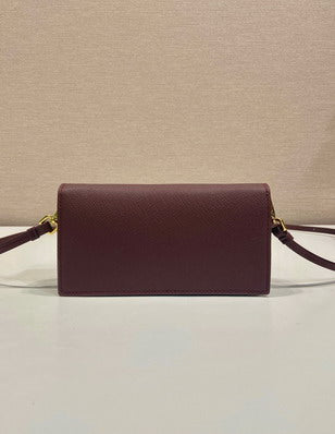 PRD-Bags - Strap Story - 1946