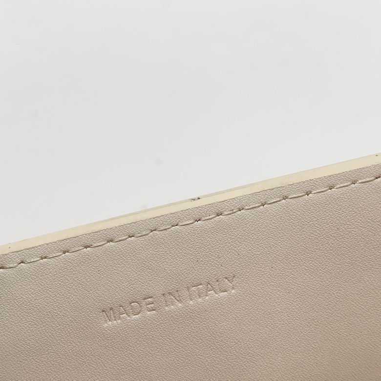 CLNE-Bags - Strap Story - 032