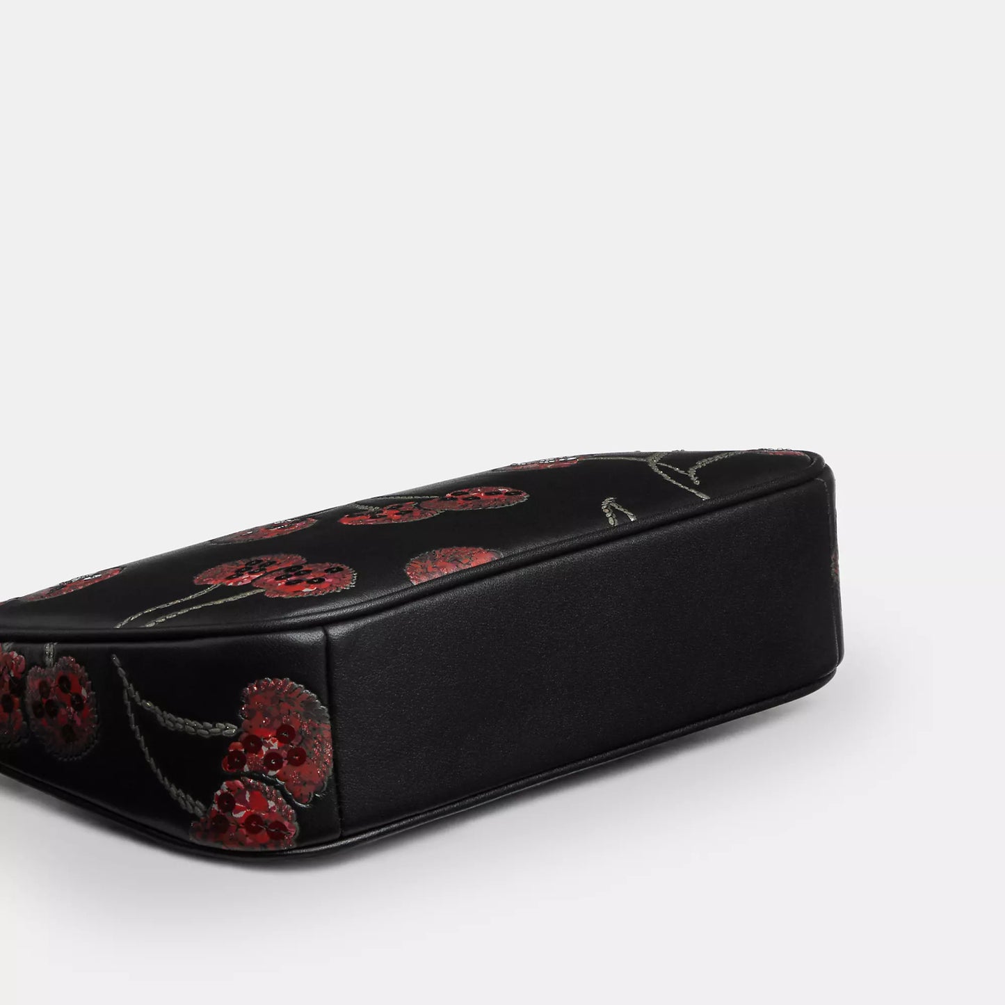 StrapStory - Wristlet 412