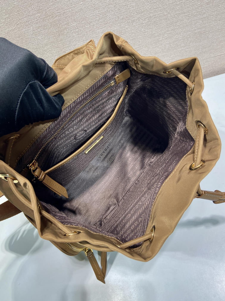 PRD-Bags - Strap Story - 1937