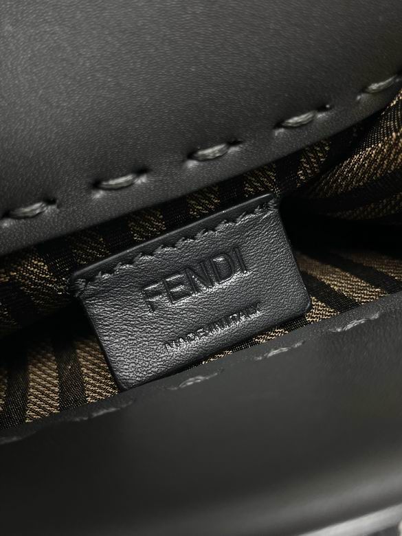 FDNI-Bags - Strap Story - 095