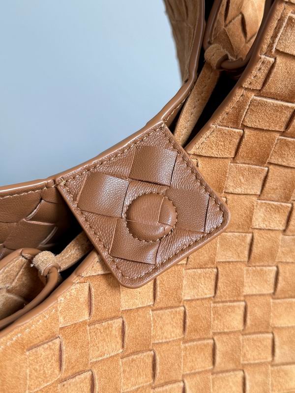 BTVA-Bags - Strap Story - 570
