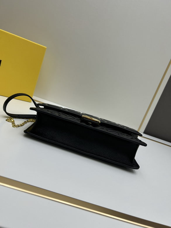 FDNI-Bags - Strap Story - 054