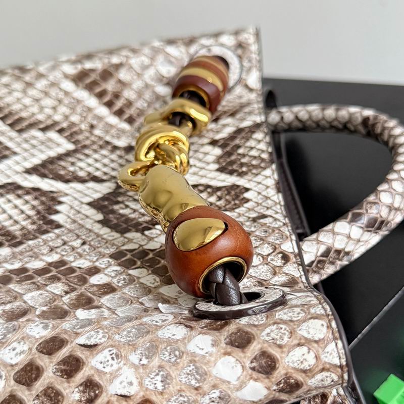 BTVA-Bags - Strap Story - 359