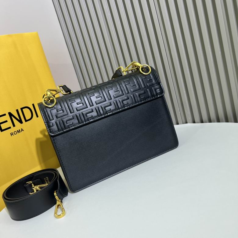 FDNI-Bags - Strap Story - 086