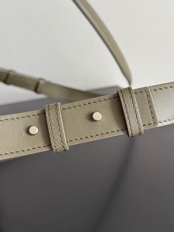 BTVA-Bags - Strap Story - 556