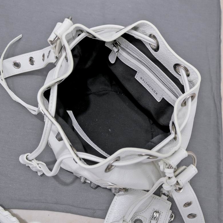 BLGA-Bags - Strap Story - 680