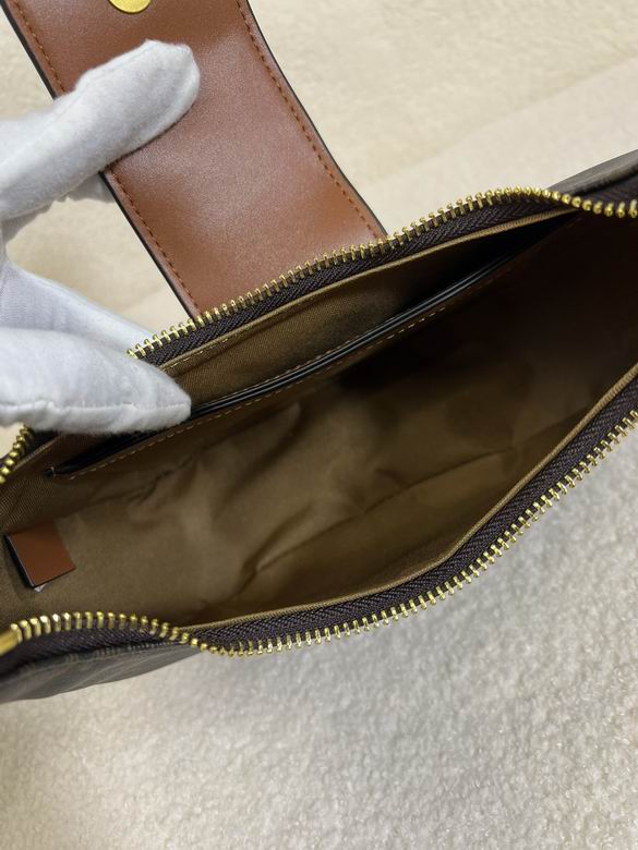 CLNE-Bags - Strap Story - 234