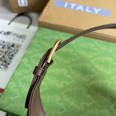 GGCC-Bags - Strap Story - 052