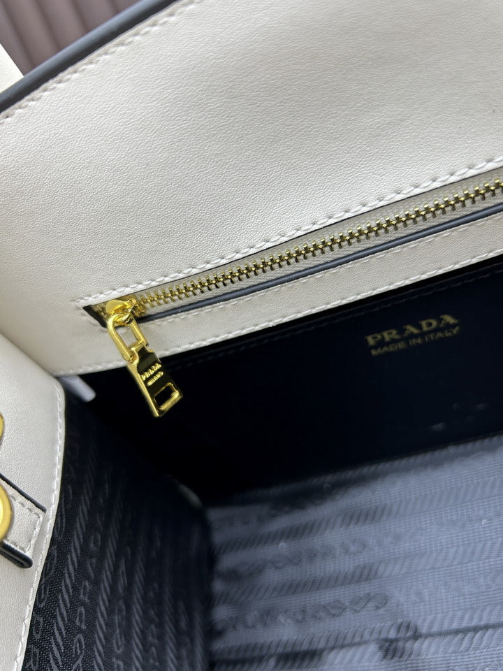 PRD-Bags - Strap Story - 1908