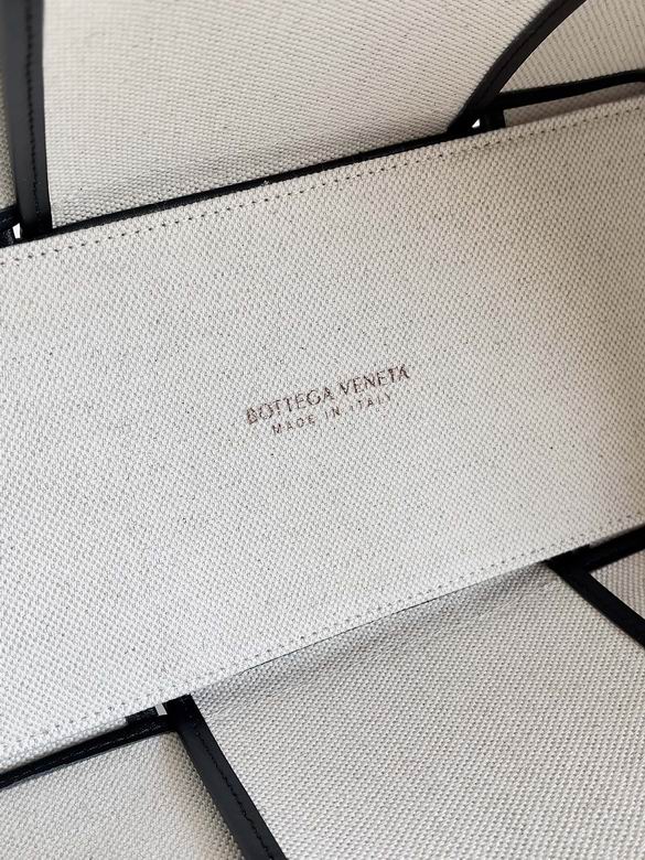 BTVA-Bags - Strap Story - 095