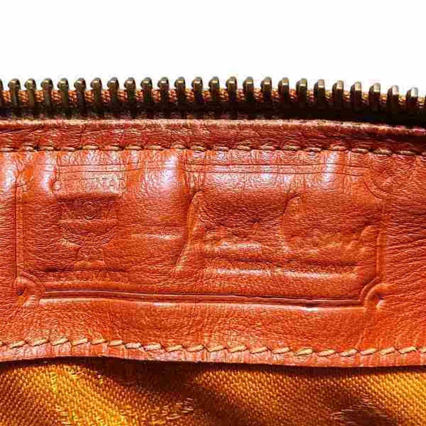 StrapStory - Satchel 890