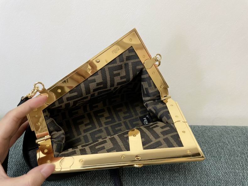 FDNI-Bags - Strap Story - 619