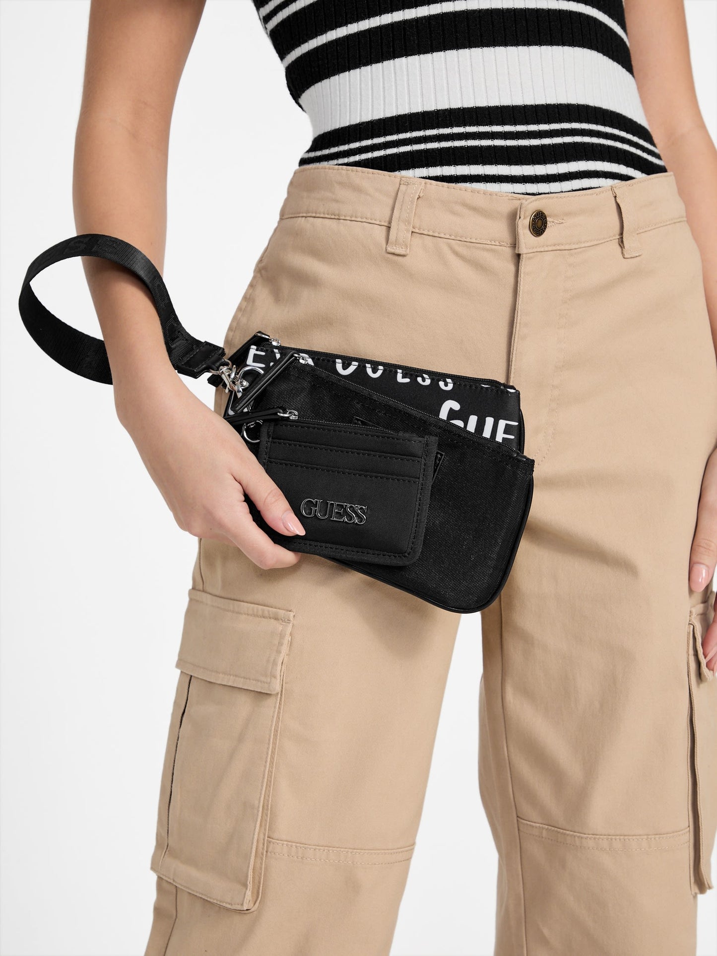 StrapStory - Wristlet 131