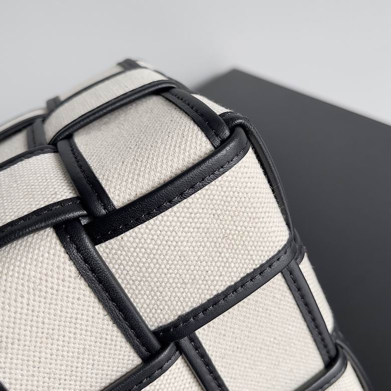 BTVA-Bags - Strap Story - 052