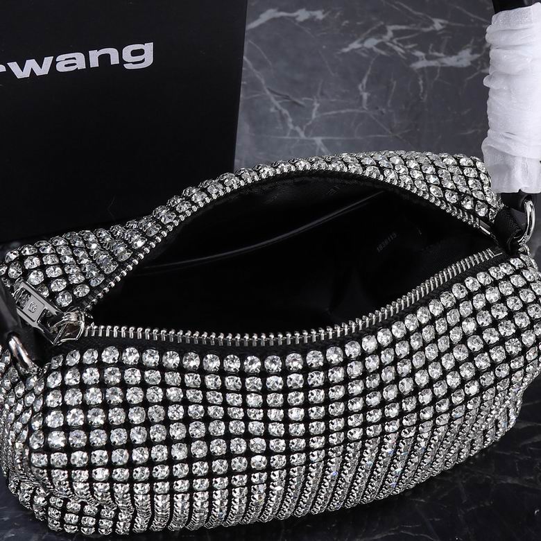 AXWG-Bag - Strap Story - 003