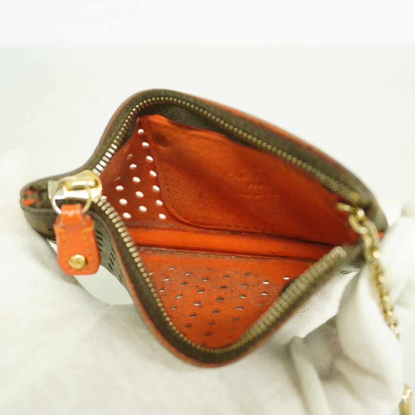 StrapStory - Wristlet 997