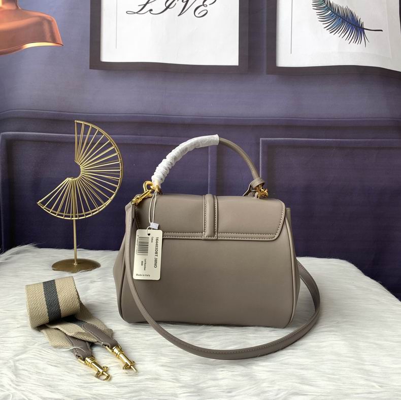 CLNE-Bags - Strap Story - 610