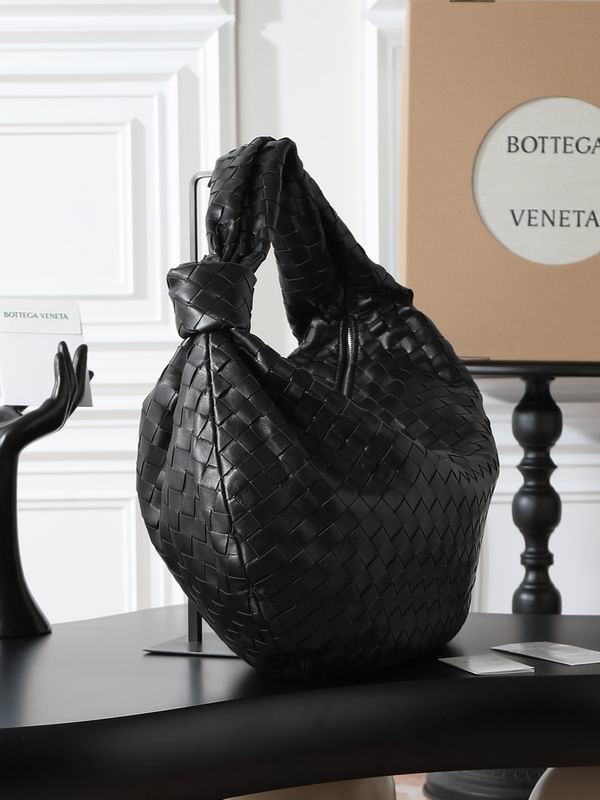 BTVA-Bags - Strap Story - 400