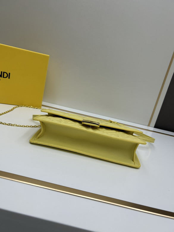 FDNI-Bags - Strap Story - 056