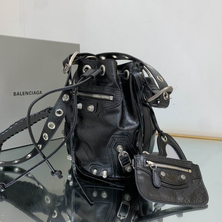 BLGA-Bags - Strap Story - 040