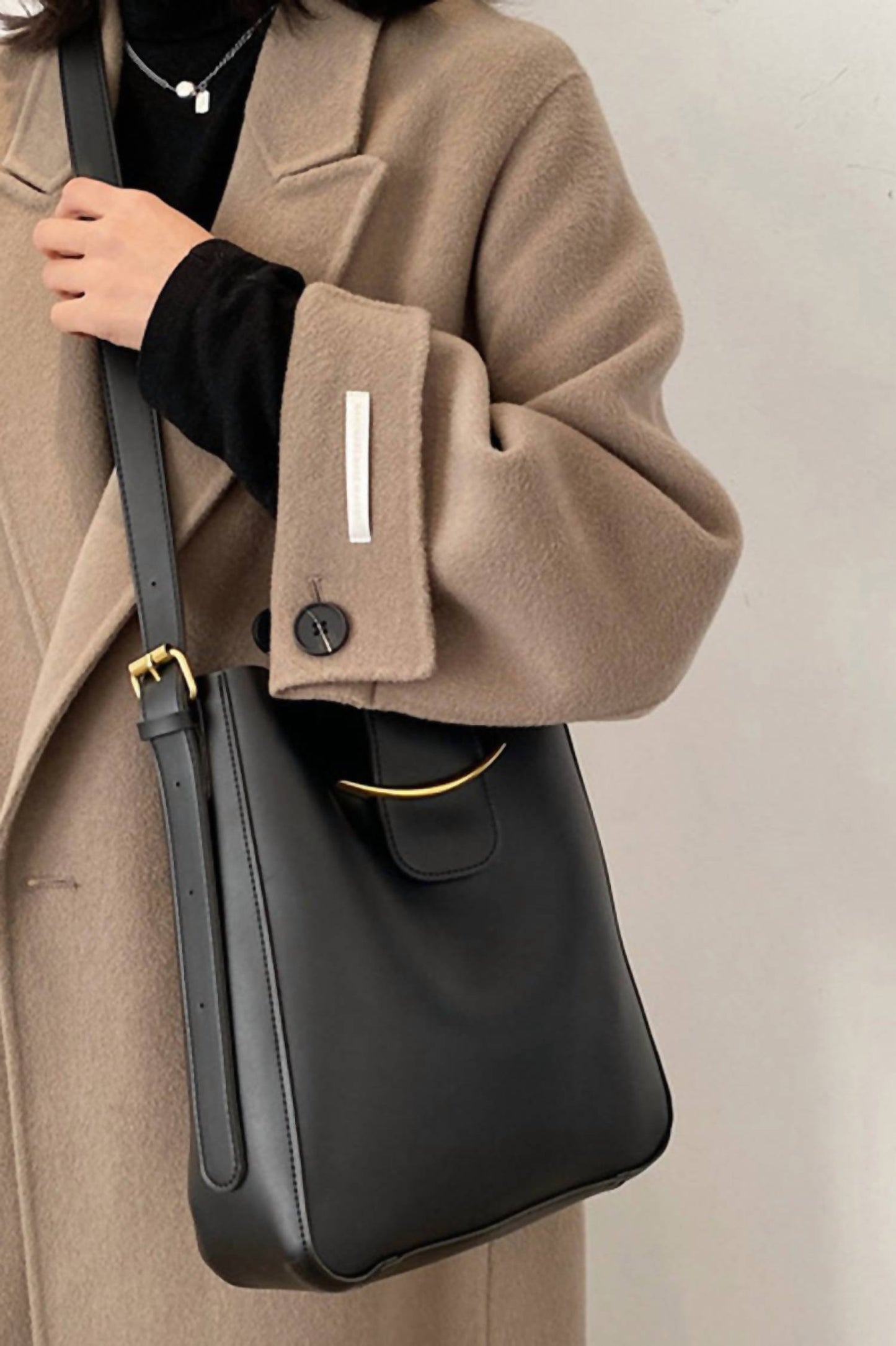 StrapStory - Crossbody 2900