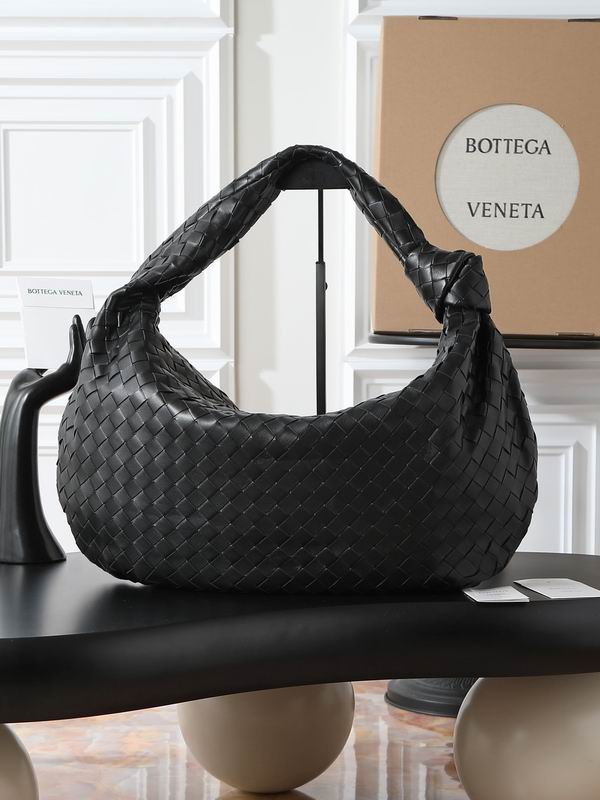 BTVA-Bags - Strap Story - 400