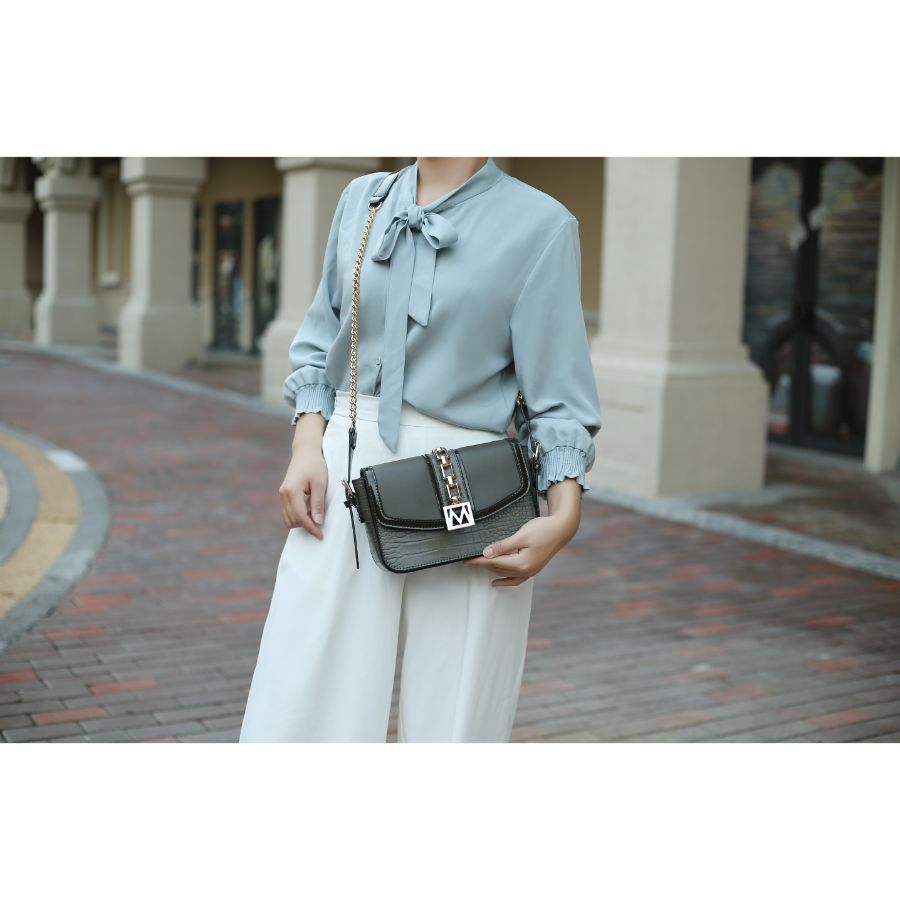 StrapStory - Crossbody 910
