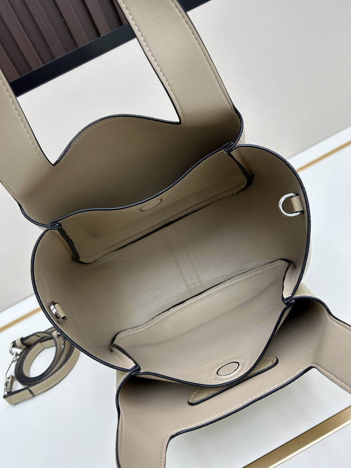 PRD-Bags - Strap Story - 1900