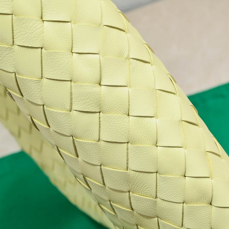 BTVA-Bags - Strap Story - 200