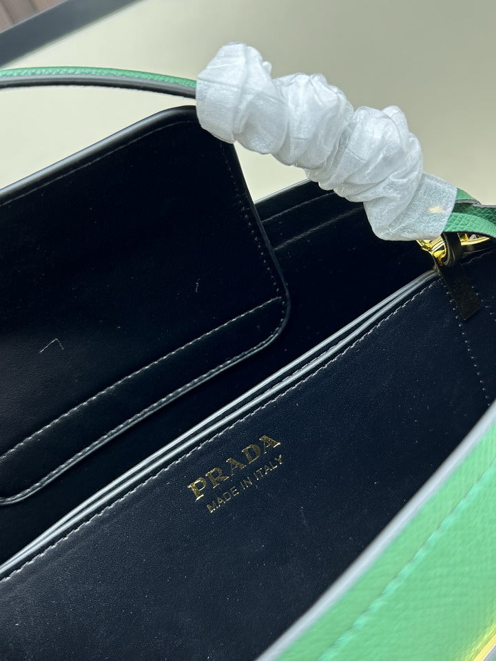 PRD-Bags - Strap Story - 1921