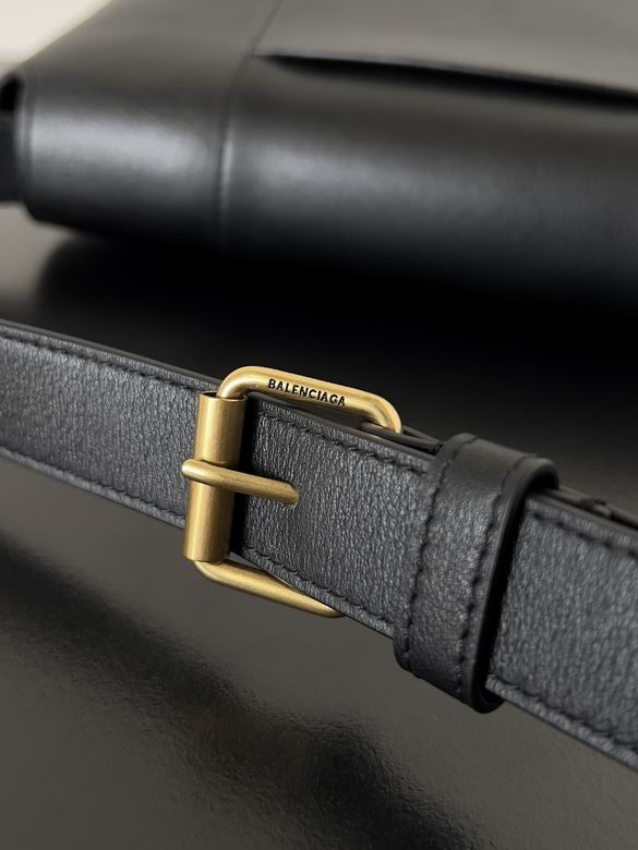 BLGA-Bags - Strap Story - 234