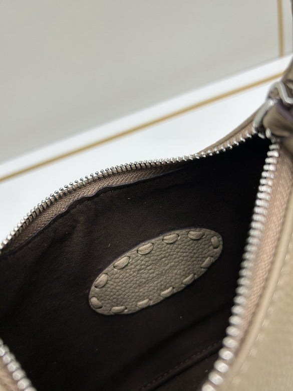 FDNI-Bags - Strap Story - 043