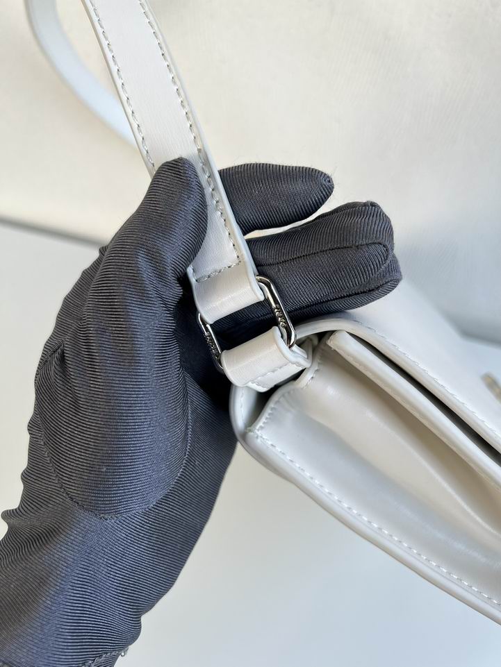 CLNE-Bags - Strap Story - 777