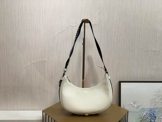 CLNE-Bags - Strap Story - 625