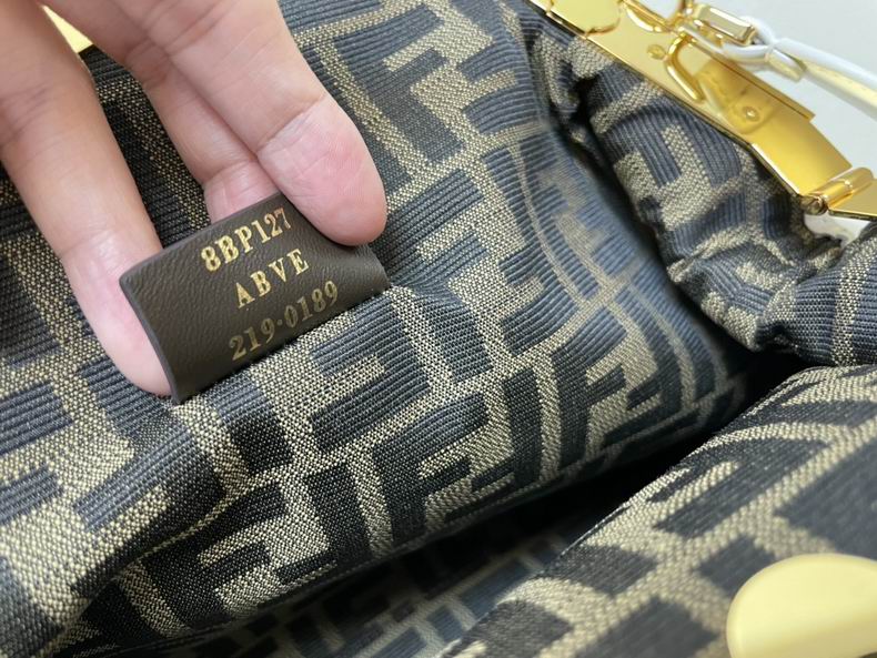 FDNI-Bags - Strap Story - 620