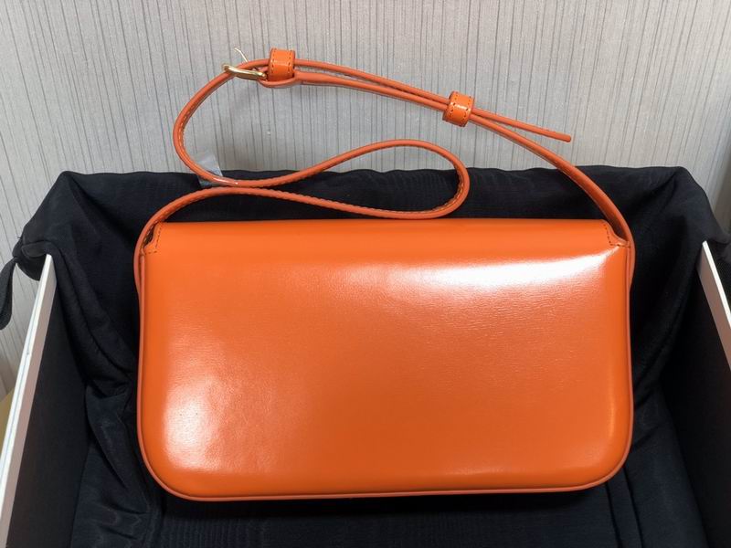 CLNE-Bags - Strap Story - 566