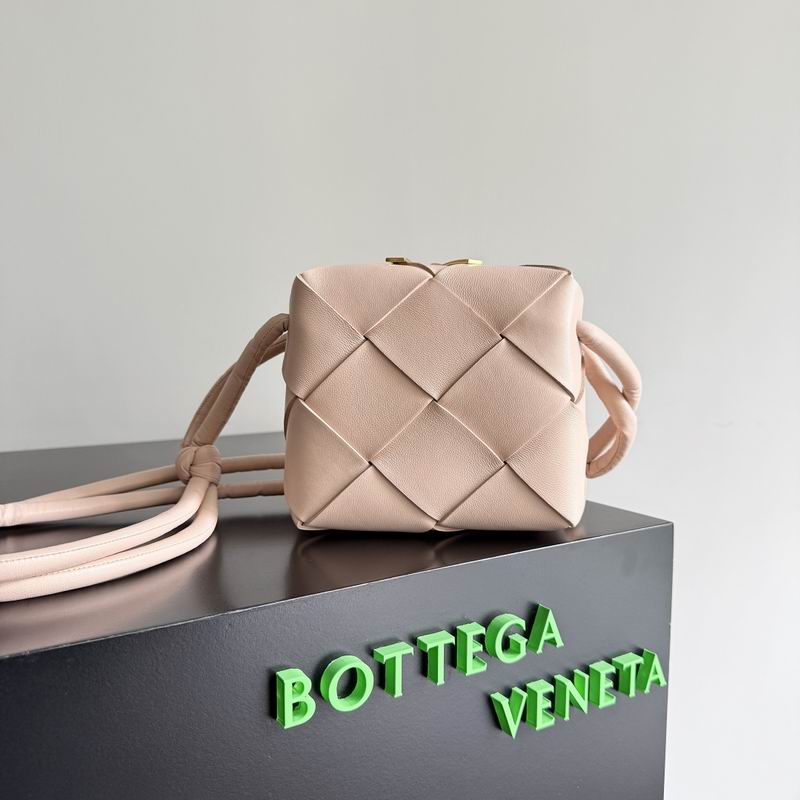 BTVA-Bags - Strap Story - 407