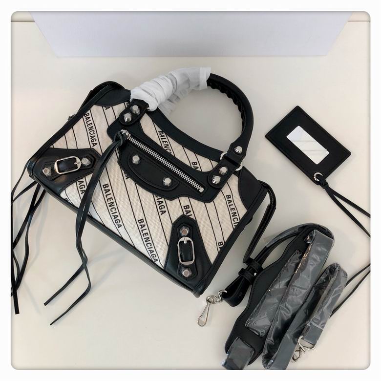 BLGA-Bags - Strap Story - 411