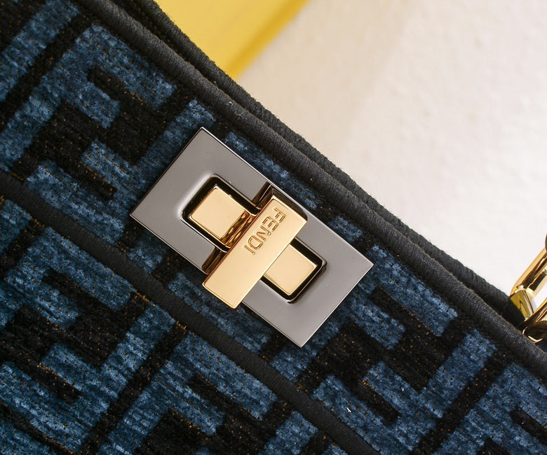 FDNI-Bags - Strap Story - 404