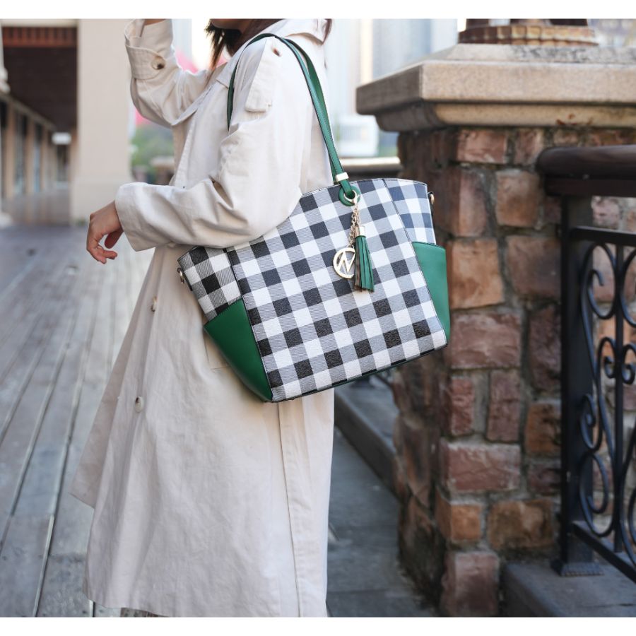 StrapStory - Tote Bag 768