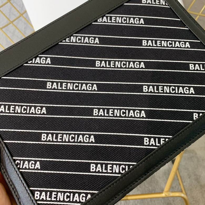 BLGA-Bags - Strap Story - 050