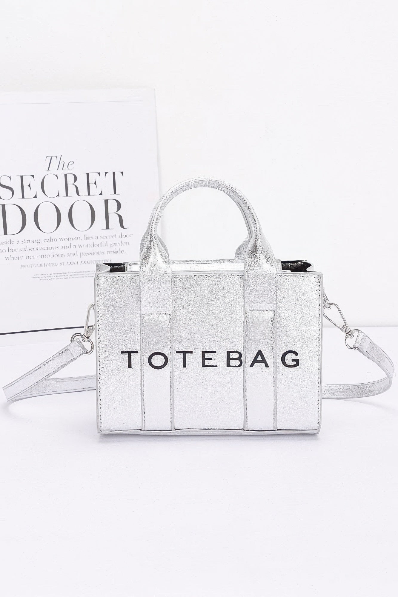 StrapStory - Tote Bag 880