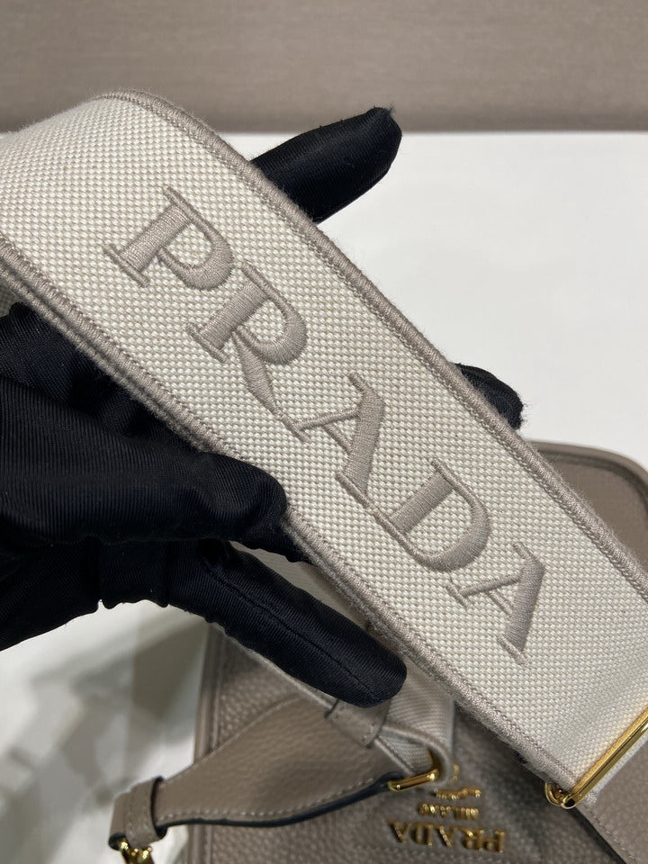 PRD-Bags - Strap Story - 1933